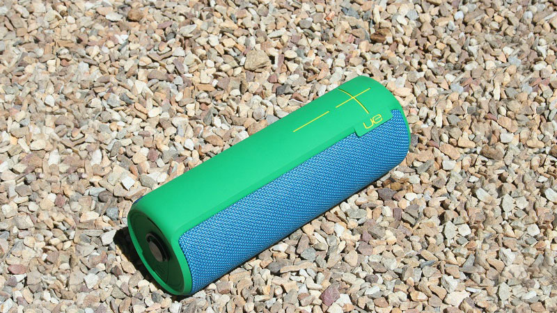 UE BOOM 2 GREENMACHINE