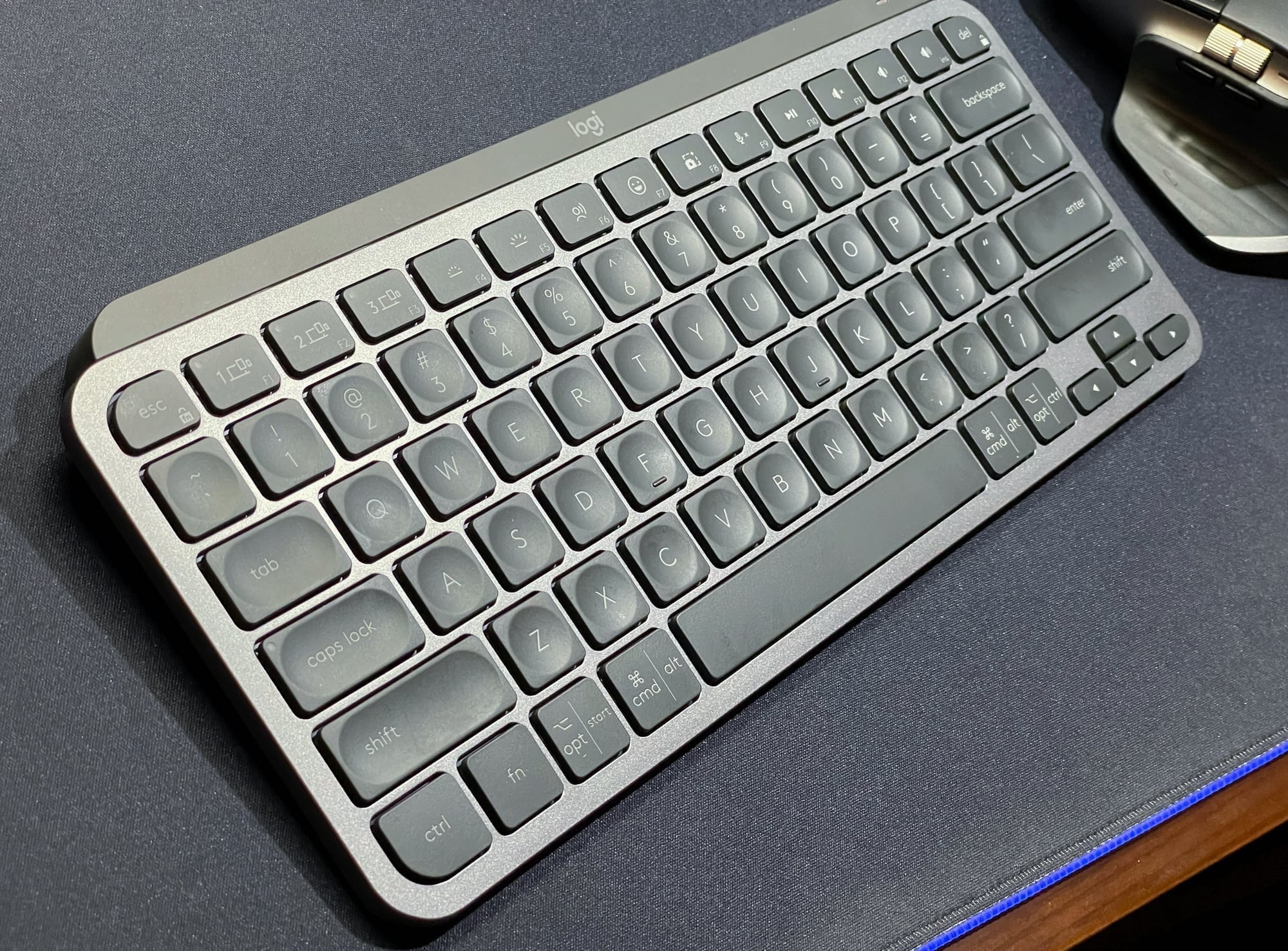 بررسی لاجیتک MX Keys Mini